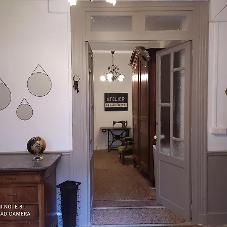 Le 9 De Cour, Chaco לינה וארוחת בוקר 3*