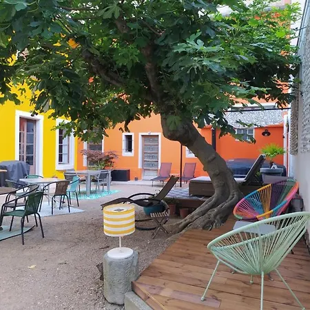 לינה וארוחת בוקר Le 9 De Cour, Chaco קרקסון