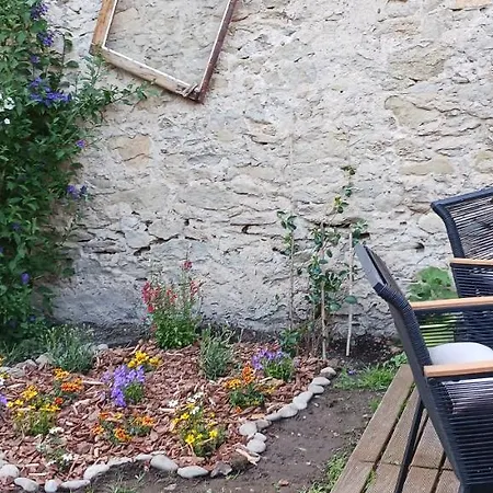 Le 9 De Cour, Chaco לינה וארוחת בוקר קרקסון