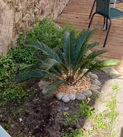 Le 9 De Cour, Chaco לינה וארוחת בוקר 3*