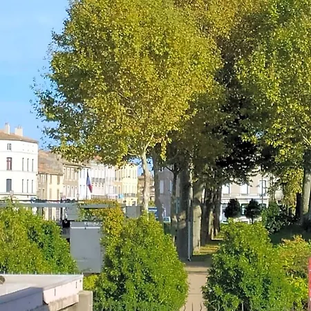 Le 9 De Cour, Chaco Carcassonne